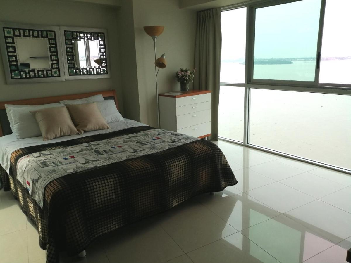 Puerto Santa Ana Apartment Guayaquil